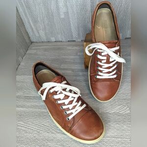 ECCO Distressed Leather Sneakers in Cognac, 9 (40)